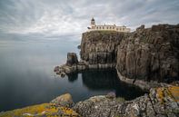 Nuages qui balaient le phare de Neist Point par Roelof Nijholt Aperçu