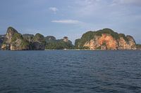 Rotsen in de zee van Thailand