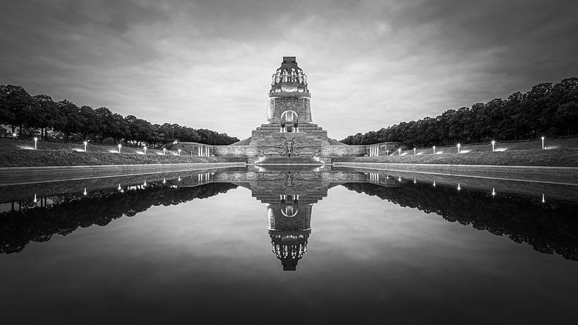 Monument Battle Of The Nations en noir et blanc par Henk Meijer Photography