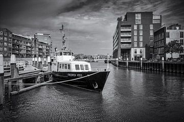 Riedijks Haven in Dordrecht (zwart-wit) van Rick Van der Poorten