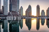 Rustige Dubai Marina bij zonsopgang van Rene Siebring thumbnail