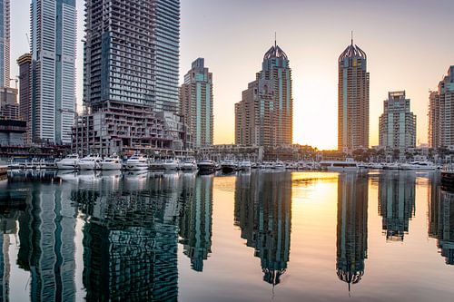 Quiet Dubai Marina at sunrise