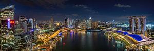 Marina Bay in Singapore bij nacht van FineArt Panorama Fotografie Hans Altenkirch