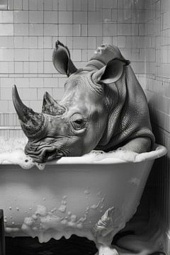 Nashorn in der Badewanne - Ein einzigartiges Badezimmerbild für Ihr WC von Felix Brönnimann