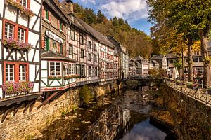 L'automne à Monschau sur Bert Beckers