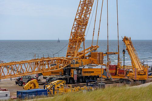 Imposante Liebherr LG 1750 van Adrighem Kraanverhuur.