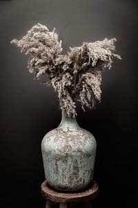 Stillleben Vase mit Pampasgras von Cindy van der Sluijs
