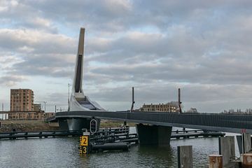 De mooie nieuwe Prins Clausbrug in Dordrecht