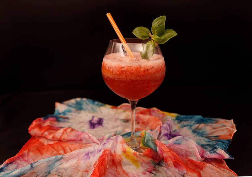 Passionsfruchtsaft-Gin-Cocktail. von Babetts Bildergalerie