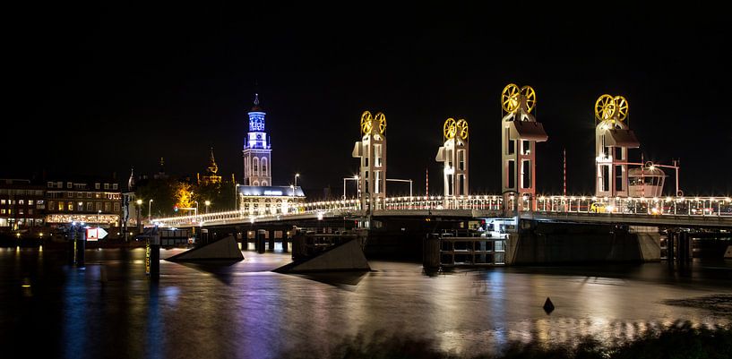 River Bridge in the Historical City of Kampen, Overijssel, Nethe von Marcel van den Bos