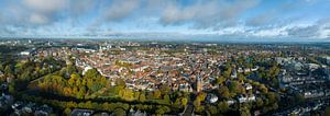 Zwolle luchtfoto tijdens een mooie herfstdag van Sjoerd van der Wal Fotografie