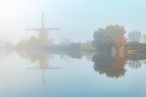 Molens Kinderdijk in de ochtendmist
