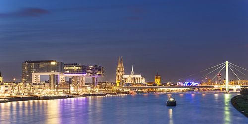 Keulen panorama vanaf de zuidelijke brug