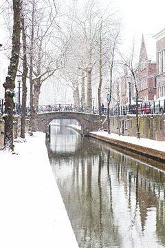 Winter op de Nieuwegracht in Utrecht. van André Blom Fotografie Utrecht