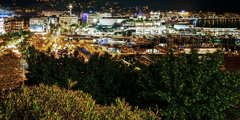 cannes by night by Stefan Havadi-Nagy