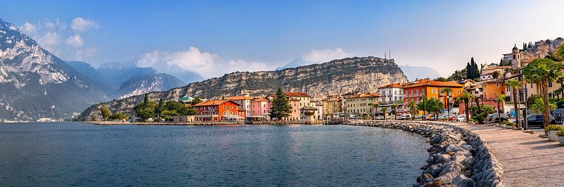 Promenade de Torbole au lac de Garde par Voss photographie