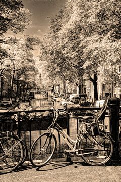 Jordaan Egelantiersgracht Amsterdam Nederland Sepia van Hendrik-Jan Kornelis