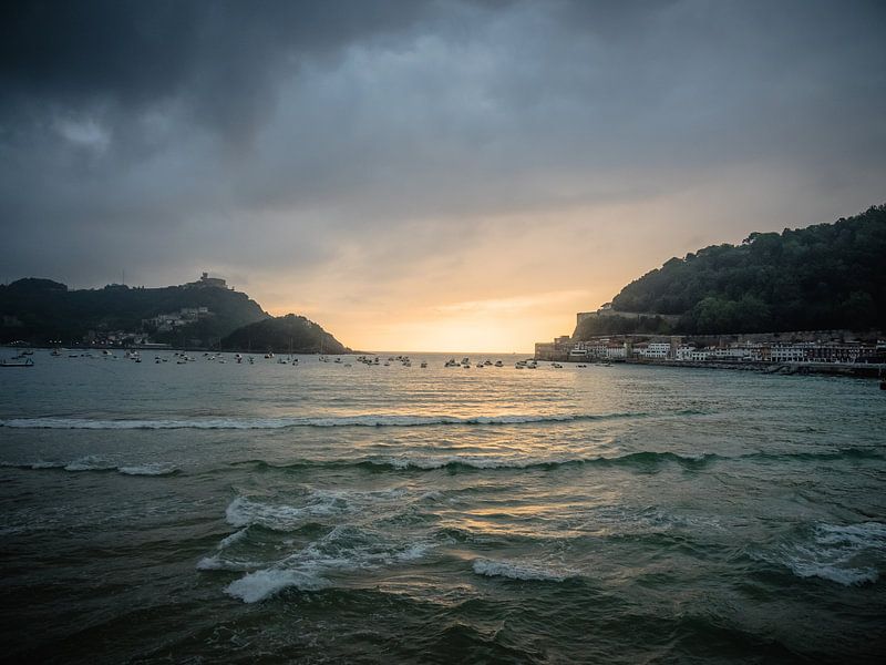 Sur la plage d'Irun par Martijn Tilroe