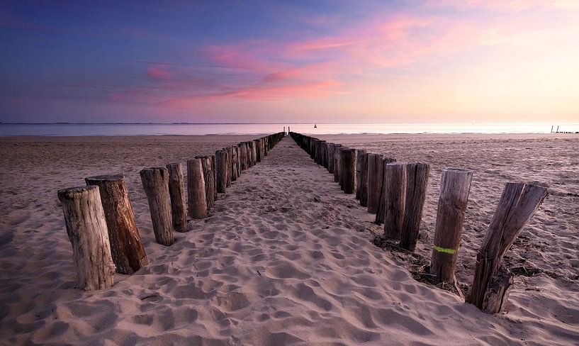 Zeeland beach by Nathan Marcusse