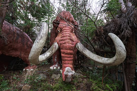 abandoned mammoth by Ivana Luijten