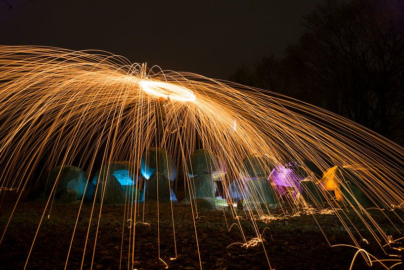 D18 onder een vonkenregen by Hans Peter Debets