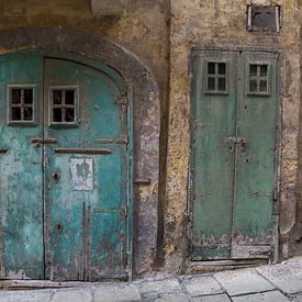 Alte Türen in Blau-Grün-Türkis von Yke de Vos