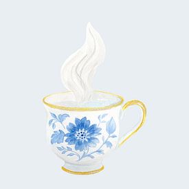 Tasse à thé en porcelaine bleue – Fond bleu pâle sur Piret Victoria Ribas Art & Photography