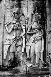 Angkor Vat en noir et blanc : sculptures mystiques