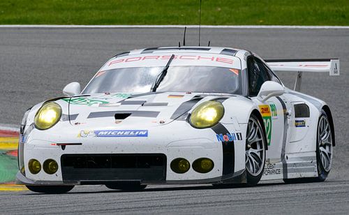 Porsche 911 RSR racewagen