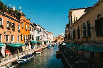 Straßen von Venedig von Ron Van Rutten