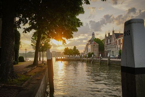 Havenhoofd in Dordrecht! van Dirk van Egmond