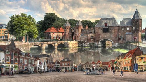 Hof en Koppelpoort historisch Amersfoort tweeluik van Watze D. de Haan