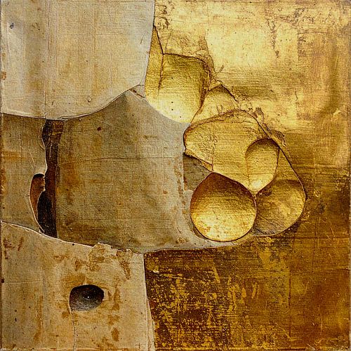 Industriell Abstrakt: Schichtförmige Formen in Gold- und Beigetönen