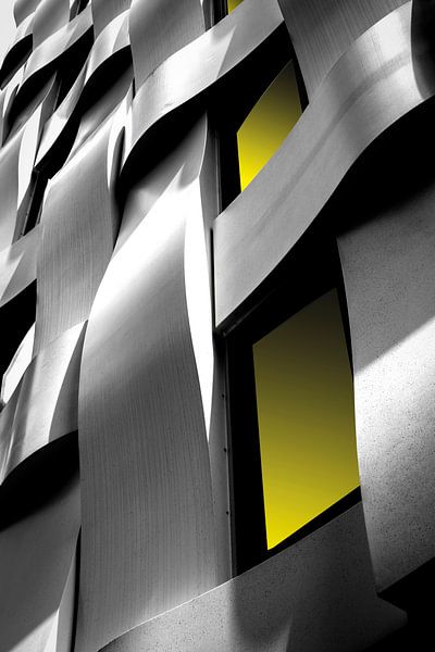Wavy Facade by Anita Martin, AnnaPileaFotografie
