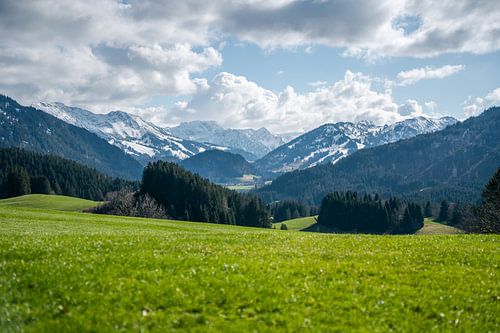 Uitzicht van Jungholz naar de Oberjoch