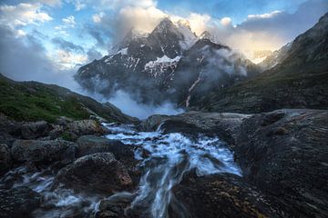 Mont Pelvoux in the clouds by Daniel Gastager