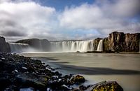 isländischer wasserfall