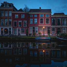 Maison rose, Oude Rijn, Leiden sur Jordy Kortekaas