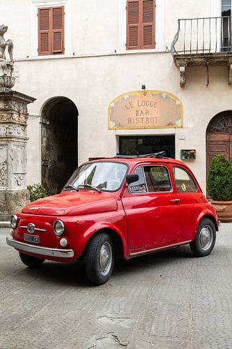 Fiat 500 in Pitigliano.