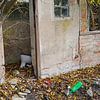 alter Gebäudeteil mit Toilette in Halle Saale in Deutschland von Babetts Bildergalerie
