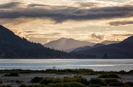 Sonnenuntergang am Loch Laggan, Schottland von Sebastian Rollé - travel, nature & landscape photography