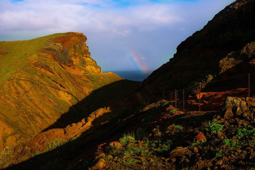 regenbogen an der ponta de são lourenço von jonathan Le Blanc