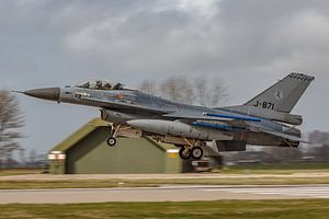 Royal Air Force F-16 Fighting Falcon (J-871). sur Jaap van den Berg
