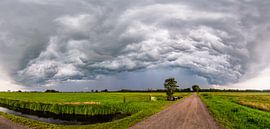 Onweersbui boven Rouveeen