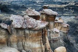 Bisti badlands-chocolade hoodoos in de winter New Mexico, VS
