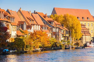 Vissershuisjes in Bamberg in de herfst van Jan Schuler