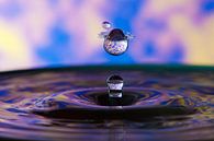 Blauwe waterdruppel van Alexander van der Sar thumbnail