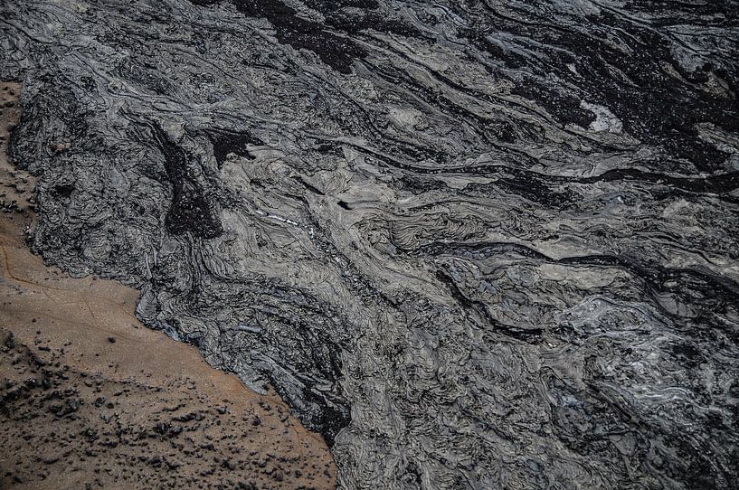 Gestolde lava structuren van Jim De Sitter