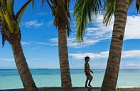 Tropische Palmen op Mabul Island, Maleisië van Sven Wildschut thumbnail