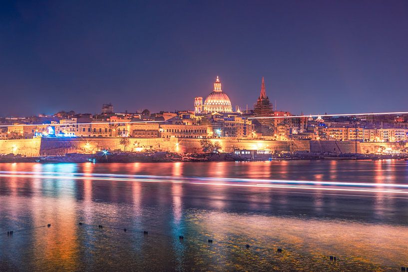 Paysage urbain de La Valette la nuit I par Daan Duvillier | Dsquared Photography